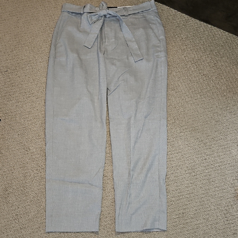 Banana Republic Light Gray Ankle Pants Style: Curvy Avery (0066)